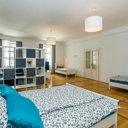 Elegant Central Apartment Ljubljana Eksteriør billede